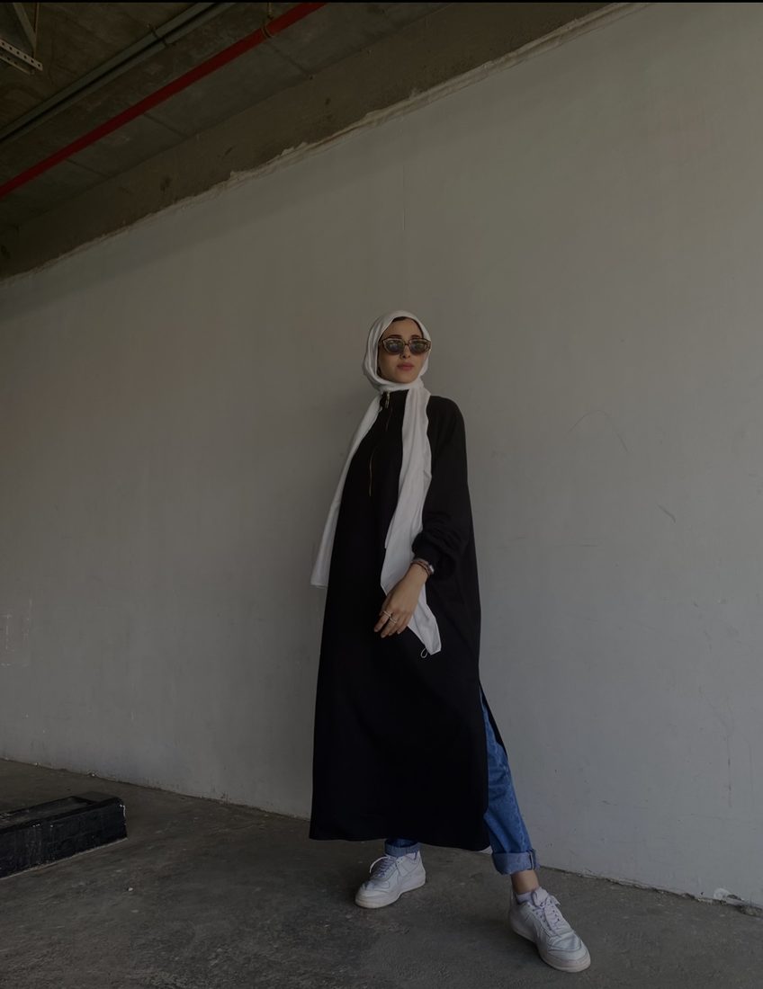 Zip Abaya in Black, view 2