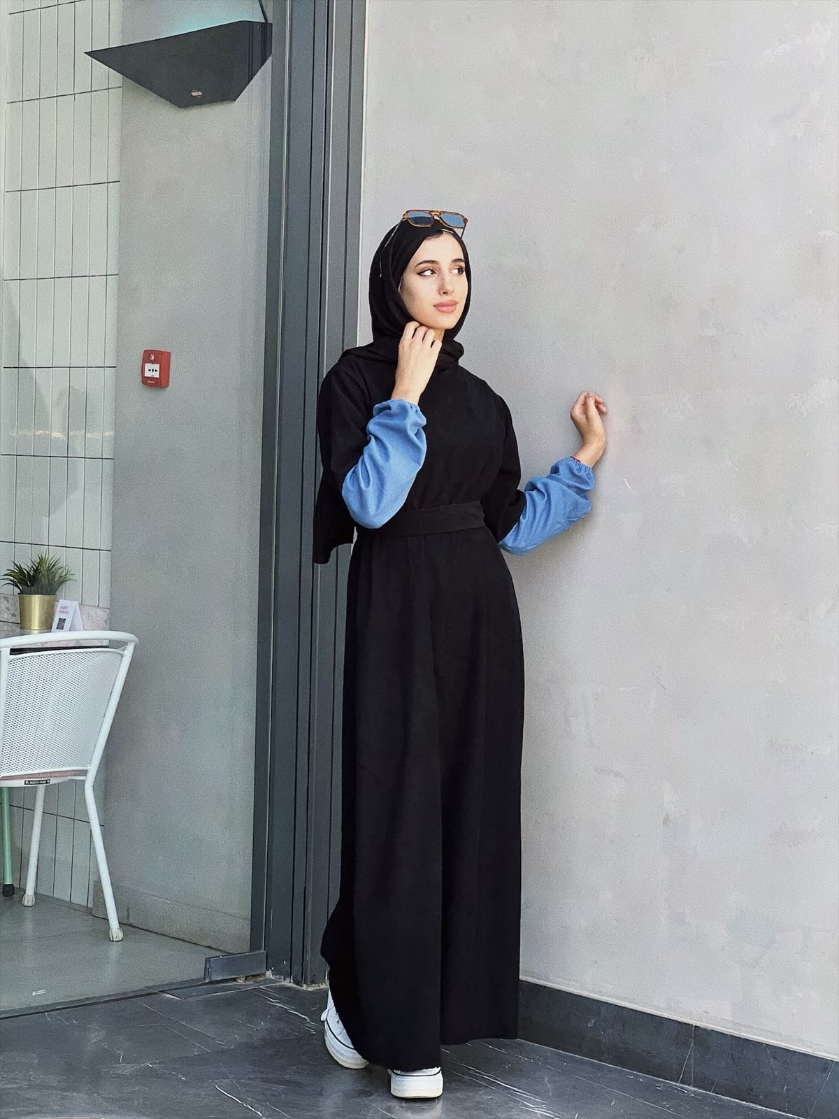 Corded Abaya in Black / Denim, view 3